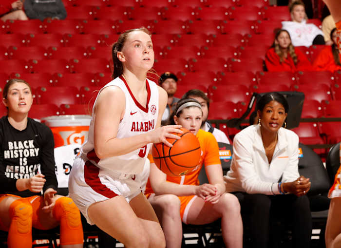 021722_WBB_BarberHa_Tennessee_RS7007